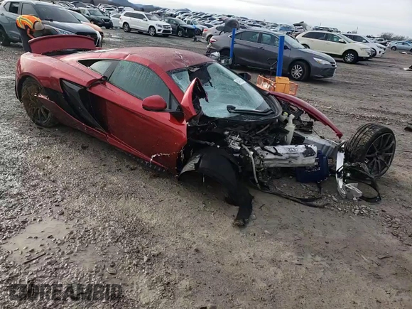 2015 McLaren 650S z VIN SBM11DAA8FW004651, wystawiony jako Copart lot #84895284 z przebiegiem Nie podano mil oraz Szkody całkowita. Historia ofert i sprzedaży dostępna na DreamBid. Obrazek 11.