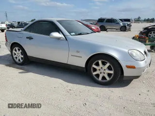 1998 Mercedes-Benz SLK-Class with VIN WDBKK47F7WF055151, listed as a Copart auction lot 53547665 with 49,576 mi miles and Clean Title. Bid and sale history available at carsss.com. Image 4.