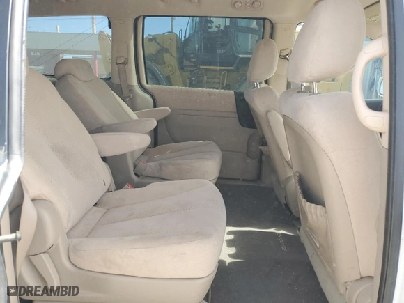 2008 Hyundai Entourage GLS with VIN KNDMC233X86056787, listed as a Copart auction lot 79393464 with 205,062 mi miles and Salvage Title. Bid and sale history available at carsss.com. Image 11.