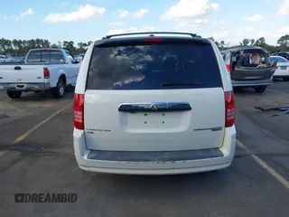 2010 Chrysler Town & Country Touring with VIN 2A4RR5DX4AR435106, listed as a IAAI auction lot 40726036 with 241,470 mi miles. Bid and sale history available at carsss.com. Image 16.