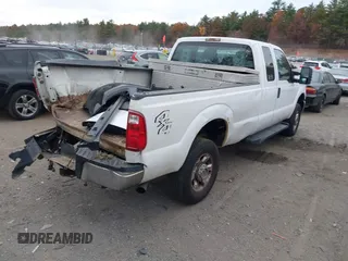 2016 Ford Super Duty F-250 SRW XLT with VIN 1FT7X2B62GEC48092, listed as a IAAI auction lot 40644978 with 112,524 mi miles. Bid and sale history available at carsss.com. Image 4.