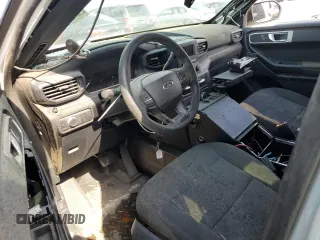 2021 Ford Police Interceptor Utility z VIN 1FM5K8AW7MNA13592, wystawiony jako Copart lot #54770705 z przebiegiem Nie podano mil oraz Tytuł czysty. Historia ofert i sprzedaży dostępna na DreamBid. Obrazek 8.