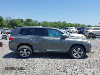 2011 Toyota Highlander Limited with VIN 5TDYK3EH8BS031915, listed as a IAAI auction lot 41984426 with 170,347 mi miles and . Bid and sale history available at DreamBid. Image 13.