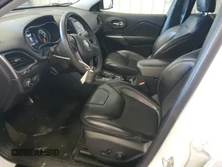 2020 Jeep Cherokee Latitude Plus с VIN 1C4PJMLB8LD565660, выставлен на аукционе Copart как лот 57408055 с пробегом 99 834 миль миль и Списание • Salvage title. История ставок и продаж доступна на DreamBid. Изображение 7.