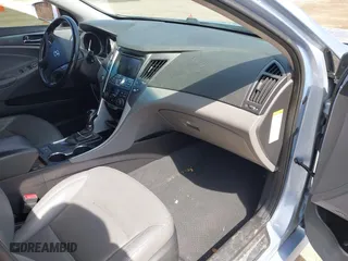 2015 Hyundai Sonata Hybrid Limited with VIN KMHEC4A45FA124754, listed as a IAAI auction lot 41875502 with 138,408 mi miles. Bid and sale history available at carsss.com. Image 5.