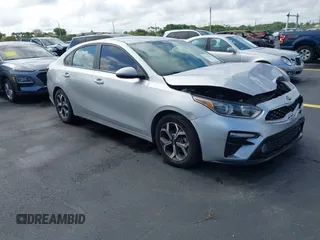 2021 Kia Forte LXS z VIN 3KPF24AD0ME334880, wystawiony jako IAAI lot #42257054 z przebiegiem 159 489 mil mil oraz . Historia ofert i sprzedaży dostępna na DreamBid. Obrazek 1.