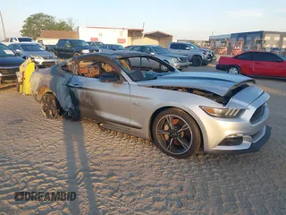 2017 Ford Mustang GT z VIN 1FA6P8CF5H5322190, wystawiony jako IAAI lot #41894474 z przebiegiem Nie podano mil oraz . Historia ofert i sprzedaży dostępna na DreamBid. Obrazek 1.