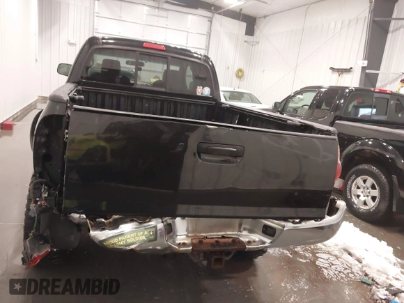 2008 Toyota Tacoma with VIN 5TEUU42N48Z559164, listed as a IAAI auction lot 41609248 with 145,611 mi miles and . Bid and sale history available at DreamBid. Image 17.