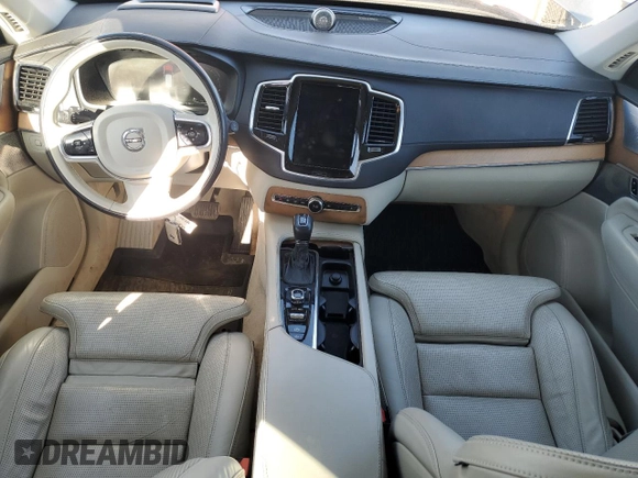 2016 Volvo XC90 T6 Inscription with VIN YV4A22PL1G1001430, listed as a Copart auction lot 49554985 with 105,644 mi miles and Clean Title. Bid and sale history available at carsss.com. Image 8.
