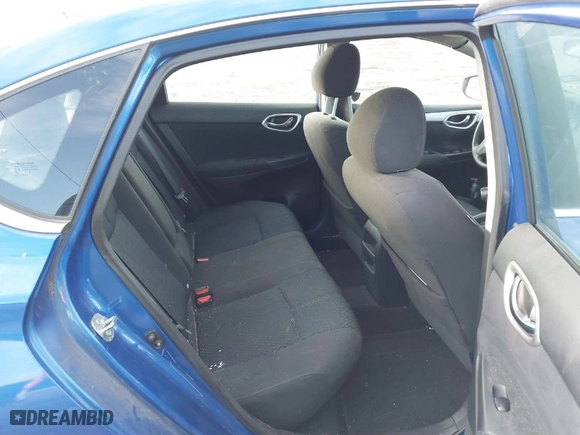 2014 Nissan Sentra SV with VIN 3N1AB7AP6EL639418, listed as a IAAI auction lot 41354872 with 142,833 mi miles. Bid and sale history available at carsss.com. Image 8.