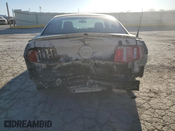 2010 Ford Mustang V6 с VIN 1ZVBP8AN1A5134532, выставлен на аукционе Copart как лот 48595635 с пробегом 96 820 миль миль и Списание • Salvage title. История ставок и продаж доступна на DreamBid. Изображение 6.