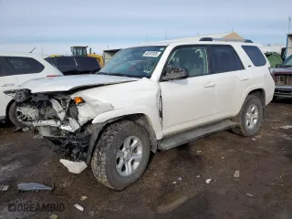 2019 Toyota 4Runner SR5 with VIN JTEBU5JR7K5680472, listed as a Copart auction lot 46101035 with 70,567 mi miles and Salvage Title. Bid and sale history available at carsss.com. Image 1.