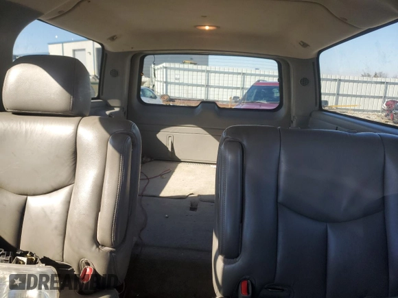 2005 Chevrolet Suburban Z71 with VIN 3GNFK16Z15G194886, listed as a Copart auction lot 43976625 with 206,474 mi miles and Salvage Title. Bid and sale history available at carsss.com. Image 10.