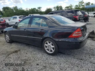 2003 Mercedes-Benz C 240 z VIN WDBRF61J93E013383, wystawiony jako Copart lot #55706845 z przebiegiem 201 576 mil mil oraz Szkoda całkowita • Salvage title. Historia ofert i sprzedaży dostępna na DreamBid. Obrazek 2.