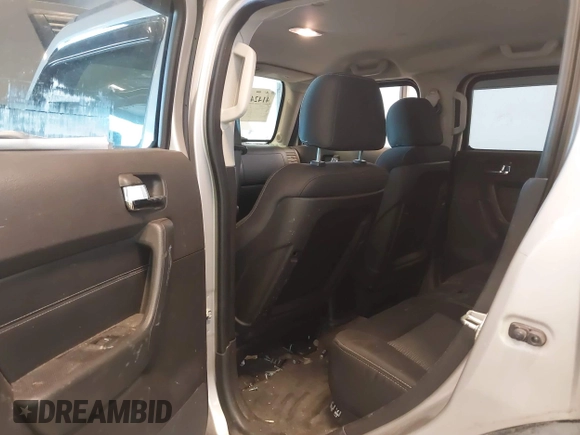 2008 Hummer H3 SUV with VIN 5GTEN13E488177368, listed as a IAAI auction lot 41424036 with 89,278 mi miles. Bid and sale history available at carsss.com. Image 8.