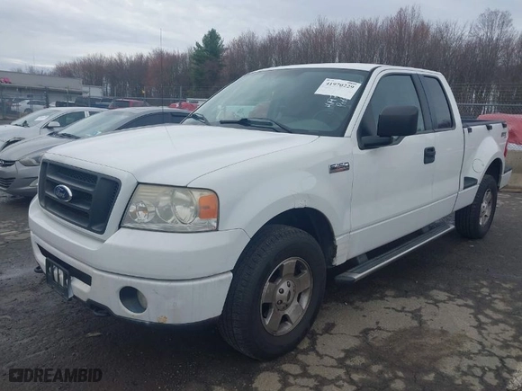 2006 Ford F-150 STX with VIN 1FTRX04W76KB03222, listed as a IAAI auction lot 41970229 with 140,642 mi miles. Bid and sale history available at carsss.com. Image 2.