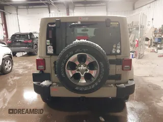 2018 Jeep Wrangler JK Unlimited Sahara with VIN 1C4HJWEG4JL803516, listed as a IAAI auction lot 41127652 with 85,749 mi miles. Bid and sale history available at carsss.com. Image 17.