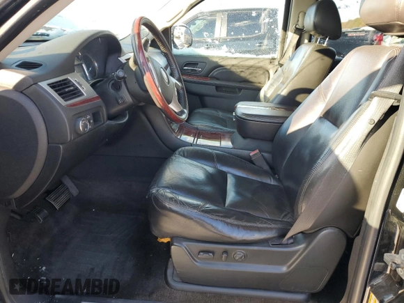2010 Cadillac Escalade ESV Luxury z VIN 1GYUKHEF5AR156159, wystawiony jako Copart lot #41817085 z przebiegiem 308 631 mil mil oraz Nie do naprawy. Historia ofert i sprzedaży dostępna na DreamBid. Obrazek 7.