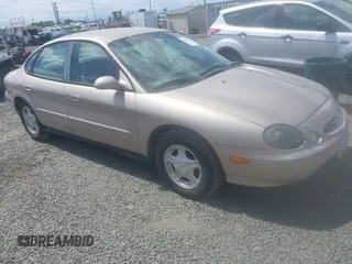 1998 Ford Taurus LX с VIN 1FAFP52UXWG250600, выставлен на аукционе IAAI как лот 42486685 с пробегом 200 563 миль миль и . История ставок и продаж доступна на DreamBid. Изображение 1.