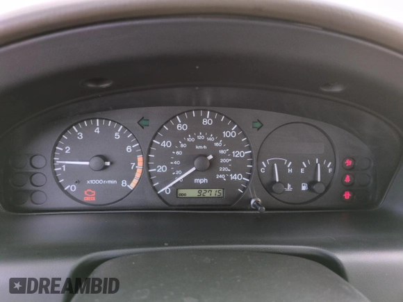 1999 Mazda 626 ES z VIN 1YVGF22C9X5887587, wystawiony jako Copart lot #46346305 z przebiegiem 92 715 mil mil oraz Szkoda całkowita • Salvage title. Historia ofert i sprzedaży dostępna na DreamBid. Obrazek 9.