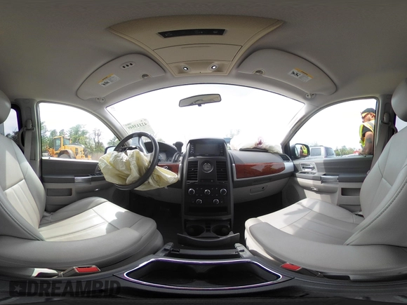 2008 Chrysler Town & Country Touring with VIN 2A8HR54P18R612733, listed as a IAAI auction lot 42113549 with 28,437 mi miles and . Bid and sale history available at carsss.com. Image 18.