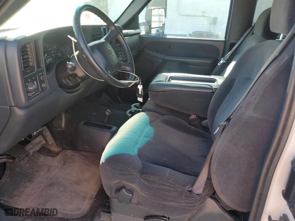 2002 Chevrolet Silverado 1500 LS with VIN 2GCEK19T721368721, listed as a Copart auction lot 50418495 with 133,418 mi miles and Salvage Title. Bid and sale history available at carsss.com. Image 7.