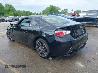 2013 Scion FR-S z VIN JF1ZNAA18D1725776, wystawiony jako IAAI lot #42198745 z przebiegiem 174 192 mil mil oraz . Historia ofert i sprzedaży dostępna na DreamBid. Obrazek 3.