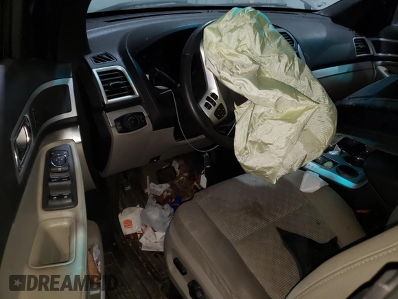 2012 Ford Explorer XLT z VIN 1FMHK7D98CGA77611, wystawiony jako Copart lot #87295644 z przebiegiem Nie podano mil oraz Szkoda całkowita • Salvage title. Historia ofert i sprzedaży dostępna na DreamBid. Obrazek 8.
