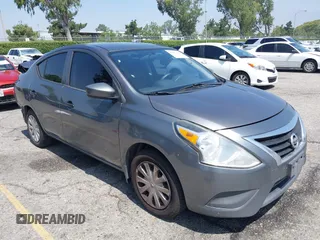 2016 Nissan Versa S с VIN 3N1CN7AP3GL826344, выставлен на аукционе IAAI как лот 42451984 с пробегом 250 284 миль миль и . История ставок и продаж доступна на DreamBid. Изображение 1.