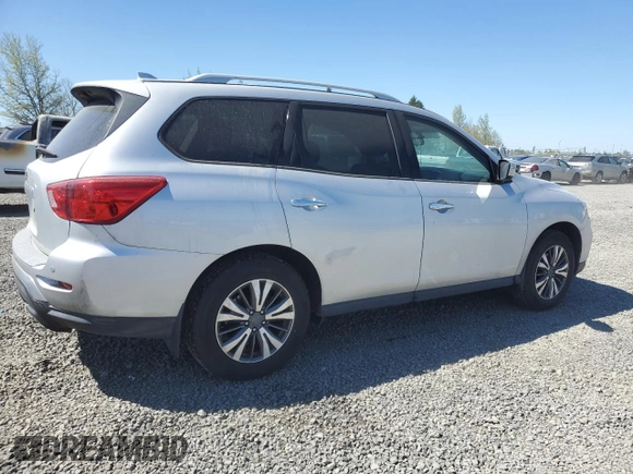 2020 Nissan Pathfinder S z VIN 5N1DR2AN0LC637868, wystawiony jako Copart lot #52652525 z przebiegiem 134 045 mil mil oraz Czysty tytuł • Clean title. Historia ofert i sprzedaży dostępna na DreamBid. Obrazek 3.