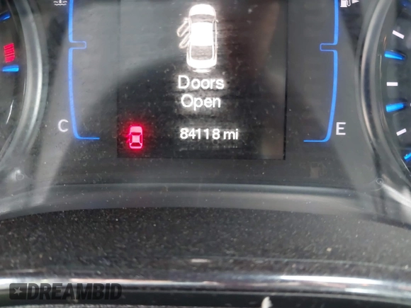 2015 Chrysler 200 S with VIN 1C3CCCBG6FN517903, listed as a IAAI auction lot 40412213 with 84,118 mi miles. Bid and sale history available at carsss.com. Image 15.