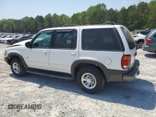 2000 Ford Explorer XLS z VIN 1FMZU62X7YZA94180, wystawiony jako Copart lot #53661645 z przebiegiem 101 319 mil mil oraz Szkoda całkowita • Salvage title. Historia ofert i sprzedaży dostępna na DreamBid. Obrazek 2.