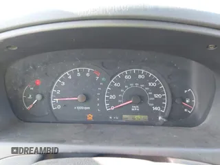 2003 Hyundai Elantra GLS z VIN KMHDN45D63U553542, wystawiony jako IAAI lot #42032294 z przebiegiem 164 210 mil mil oraz . Historia ofert i sprzedaży dostępna na DreamBid. Obrazek 7.