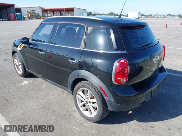 2013 MINI Countryman z VIN WMWZB3C52DWM07621, wystawiony jako IAAI lot #42085389 z przebiegiem 153 714 mil mil oraz . Historia ofert i sprzedaży dostępna na DreamBid. Obrazek 3.