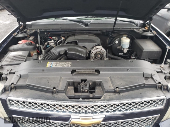 2009 Chevrolet Tahoe LTZ with VIN 1GNFK33009R277510, listed as a Copart auction lot 55766245 with 213,530 mi miles and Clean title. Bid and sale history available at DreamBid. Image 12.