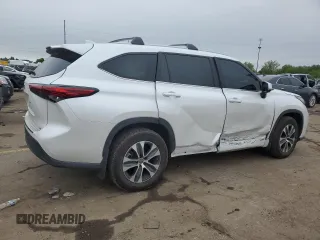 2023 Toyota Highlander L with VIN 5TDKDRAH4PS049246, listed as a Copart auction lot 57025305 with 9,848 mi miles and Salvage title. Bid and sale history available at DreamBid. Image 3.