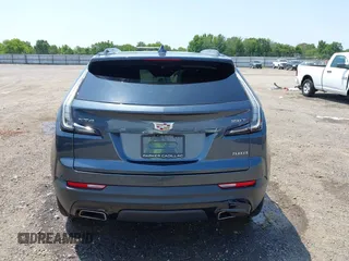 2021 Cadillac XT4 FWD Sport with VIN 1GYFZER41MF079193, listed as a IAAI auction lot 42331594 with 72,287 mi miles and . Bid and sale history available at DreamBid. Image 17.
