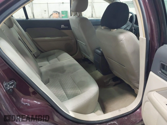 2011 Ford Fusion SE with VIN 3FAHP0HAXBR308930, listed as a IAAI auction lot 42028352 with 116,116 mi miles. Bid and sale history available at carsss.com. Image 8.