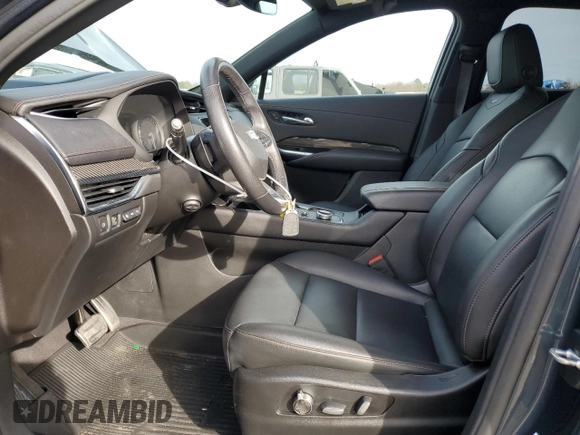 2020 Cadillac XT4 AWD Sport z VIN 1GYFZFR47LF137814, wystawiony jako Copart lot #47848325 z przebiegiem 24 696 mil mil oraz Szkoda całkowita • Salvage title. Historia ofert i sprzedaży dostępna na DreamBid. Obrazek 7.