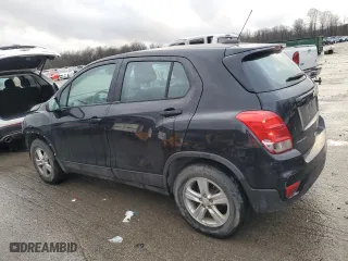 2018 Chevrolet Trax LS with VIN 3GNCJNSB7JL329537, listed as a Copart auction lot 82566704 with 92,938 mi miles and Salvage Title. Bid and sale history available at carsss.com. Image 2.