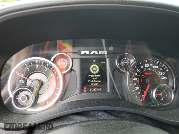 2021 Ram 3500 Tradesman with VIN 3C63RRGJXMG622443, listed as a Copart auction lot 63240644 with 242,625 mi miles and Clean Title. Bid and sale history available at carsss.com. Image 9.