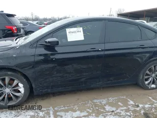 2016 Chrysler 200 S with VIN 1C3CCCBB0GN132648, listed as a IAAI auction lot 41641394 with 118,728 mi miles. Bid and sale history available at carsss.com. Image 14.