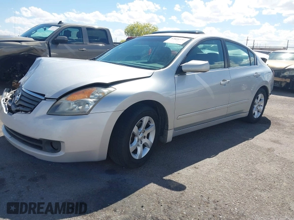 2008 Nissan Altima 2.5 SL with VIN 1N4AL21E68N470832, listed as a IAAI auction lot 42036112 with 162,249 mi miles. Bid and sale history available at carsss.com. Image 18.