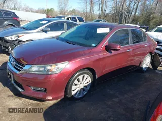2013 Honda Accord Sdn EX-L with VIN 1HGCR2F86DA272193, listed as a IAAI auction lot 41873222 with 147,809 mi miles. Bid and sale history available at carsss.com. Image 17.