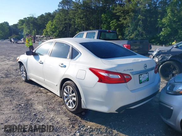 2016 Nissan Altima 2.5 S with VIN 1N4AL3AP4GN341039, listed as a IAAI auction lot 39454102 with 93,580 mi miles. Bid and sale history available at carsss.com. Image 3.