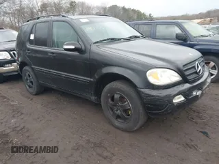 2004 Mercedes-Benz M 3.5L with VIN 4JGAB57E74A465304, listed as a IAAI auction lot 41684081 with Not Provided miles. Bid and sale history available at carsss.com. Image 1.
