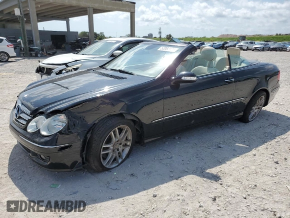2008 Mercedes-Benz CLK 350 с VIN WDBTK56F18F244120, выставлен на аукционе Copart как лот 52082125 с пробегом 50 101 миль миль и На запчасти • Non repairable. История ставок и продаж доступна на DreamBid. Изображение 1.