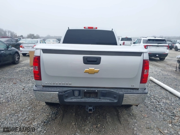 2012 Chevrolet Silverado 1500 LT with VIN 1GCRKSE76CZ133798, listed as a IAAI auction lot 41483292 with 157,877 mi miles. Bid and sale history available at carsss.com. Image 17.