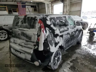 2014 Kia Soul with VIN KNDJN2A20E7001357, listed as a Copart auction lot 47686465 with 121,085 mi miles and Clean Title. Bid and sale history available at carsss.com. Image 3.
