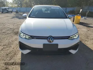 2024 Volkswagen Golf z VIN WVWEB7CDXRW215404, wystawiony jako Copart lot #76703684 z przebiegiem 3 189 mil mil oraz Szkoda całkowita • Salvage title. Historia ofert i sprzedaży dostępna na DreamBid. Obrazek 5.